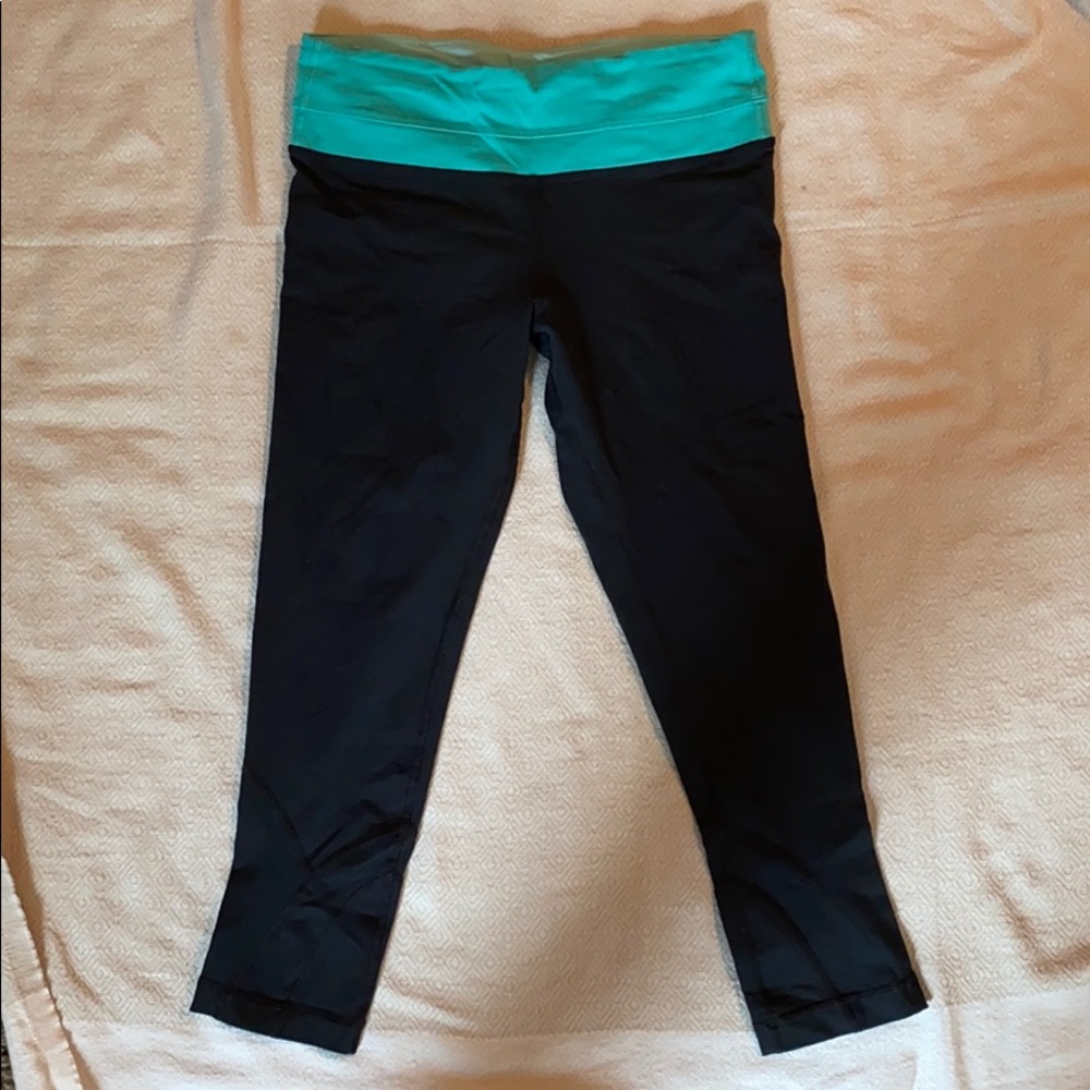 GUC Lululemon running crops
